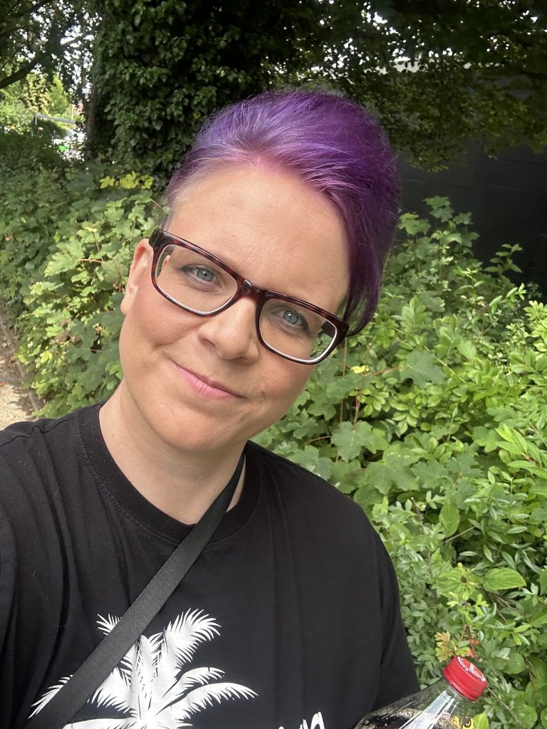 Bloggerin Nena mit gestylter Friseur